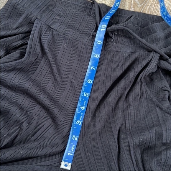 LNA Noma Drawstring Black Pants With Grommet and Ribbed Detail - Picture 11 of 12